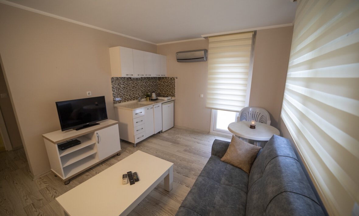 KARA MANZARALI SUITE 1+1 